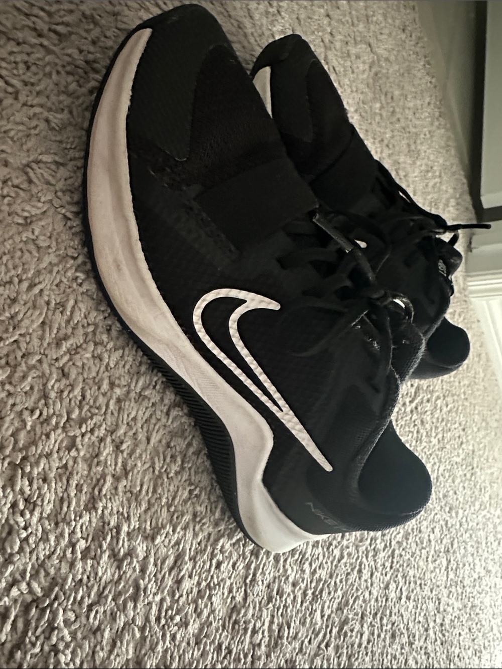 Nike shoes size 7 women